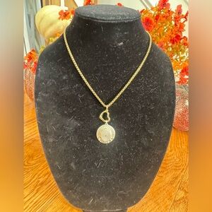 Woven 3D Hat 18” Gold Boxlink w/ Heart Carabiner Necklace